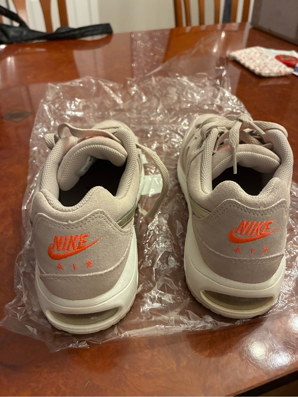 Nike Women's Air Max - Picture 5 of 11